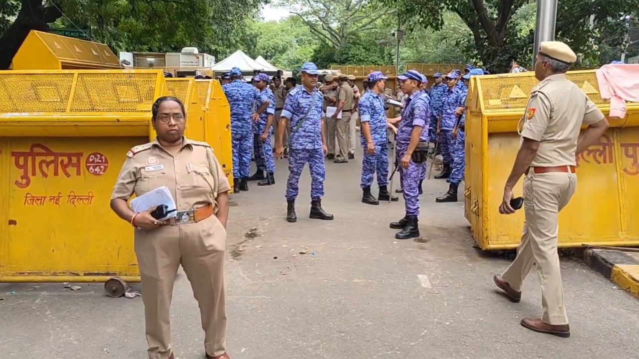 संसद मानसून सत्र से ठीक पहले प्रशासन ने जंतर-मंतर को शाम तक खाली कराने का दिया निर्देश; आखिर क्यों?