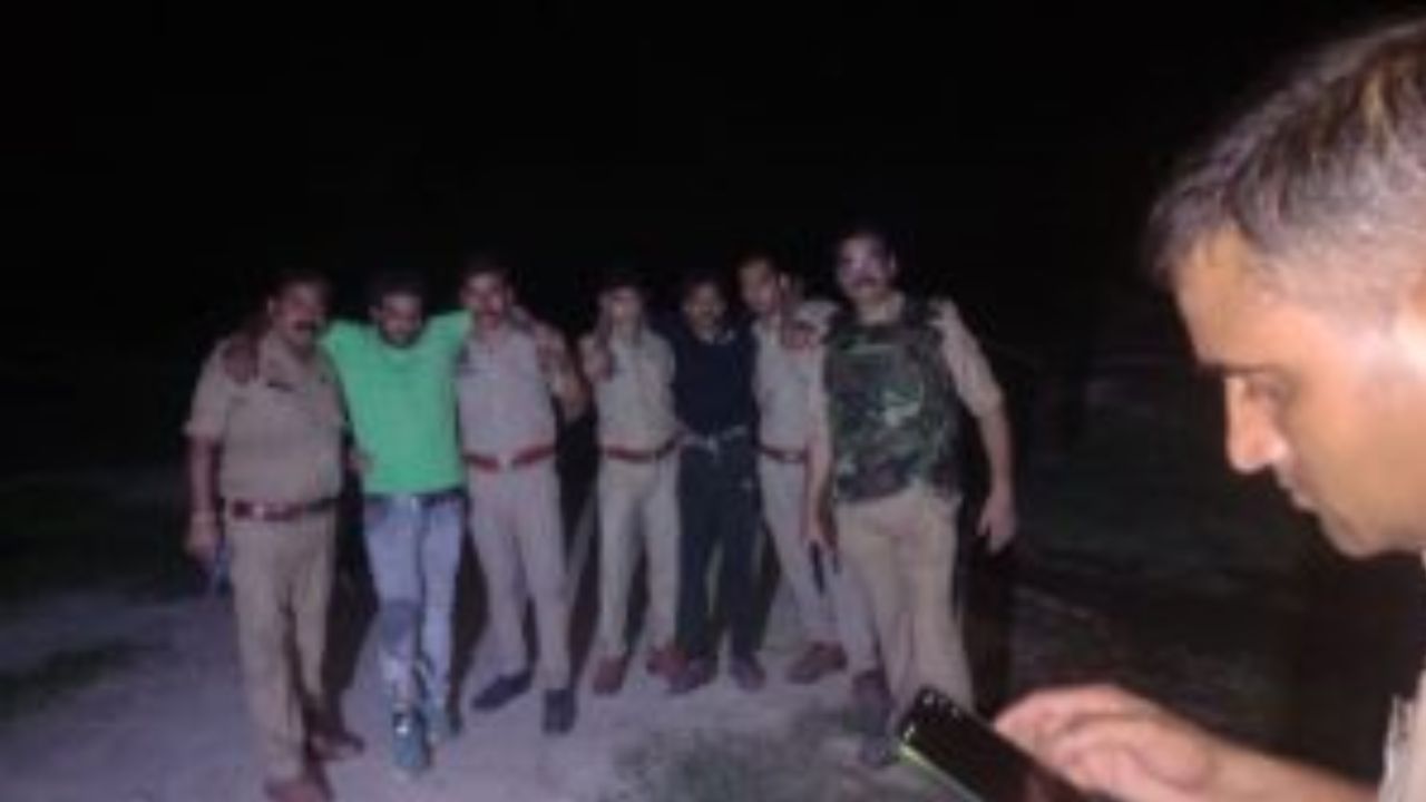 कानपुर एनकाउंटर: पुलिस को देखते ही बरसाईं गोलियां, मुठभेड़ के बाद गोकशी के दो आरोपी गिरफ्तार