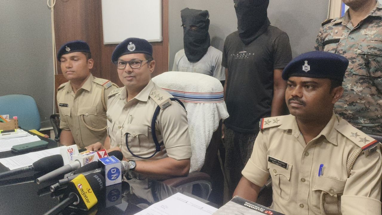 अंधेरे का फायदा उठाकर भागे 4 बदमाश, 2 को कुंडा पुलिस ने रंगे हाथ दबोचा, जानिए जंगल के भीतर का पूरा ऑपरेशन