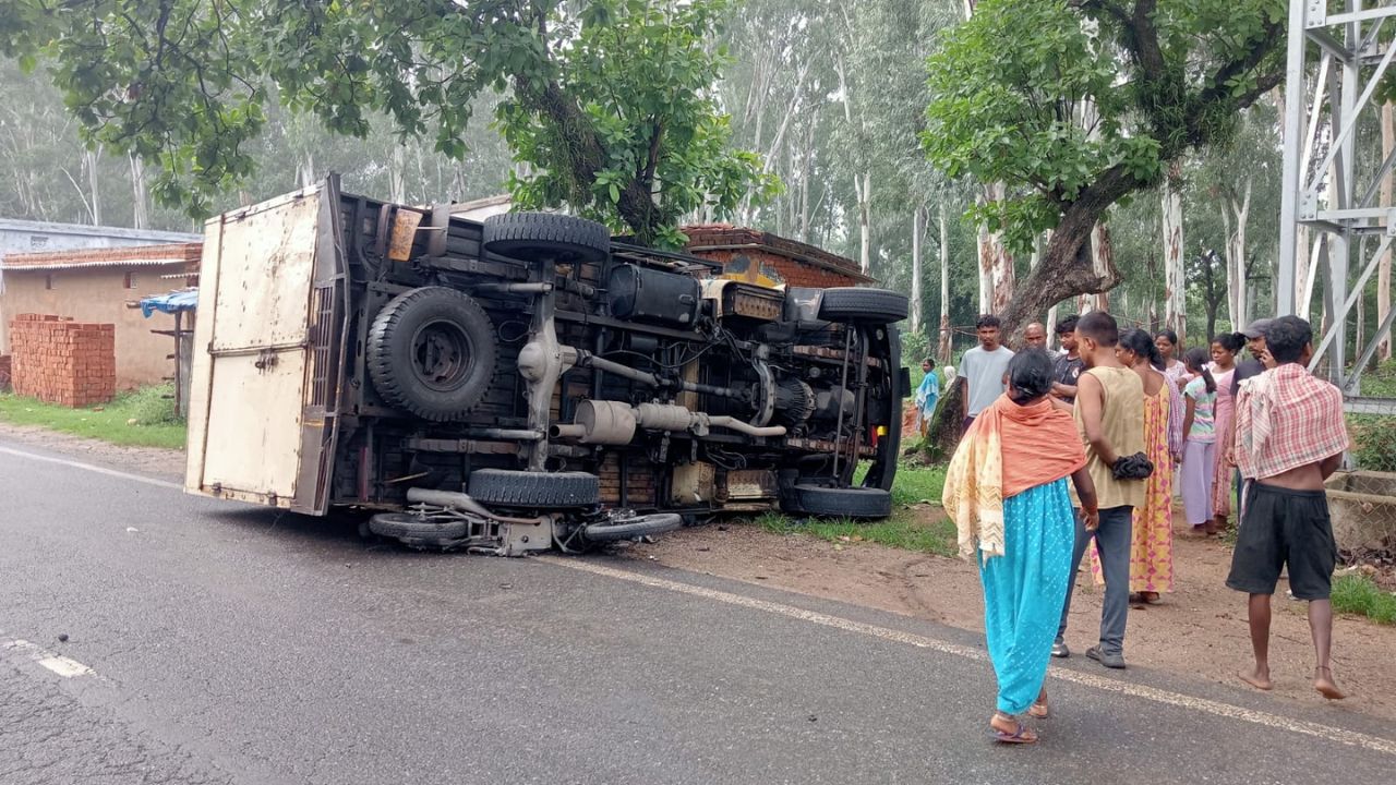 झारखंड: मिनी ट्रक ने बाइक सवारों को रौंदा, जीजा-साले की हुई मौत