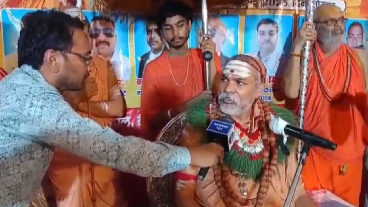 महराजगंज: गौरक्षा धर्मयुद्ध यात्रा पर पहुंचे जगद्गुरु शंकराचार्य का डाइनामाइट न्यूज़ पर एक्सक्लूसिव इंटरव्यू