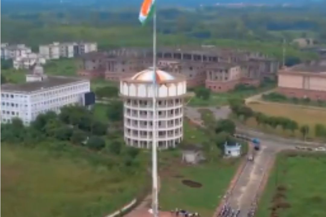 जौहर यूनिवर्सिटी की 38 इमारतों पर मंडरा रहा था खतरा, अचानक कोर्ट के आदेश से बदल गया मामला