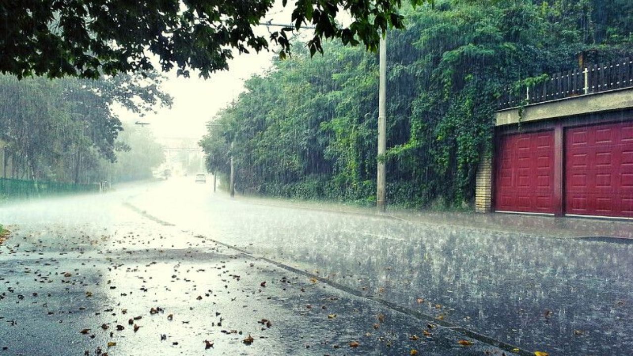 सावधान! देश के 16 राज्यों में मानसून का भयंकर अलर्ट, आज 80 Km की रफ्तार से तबाही मचाएगी आंधी-बारिश