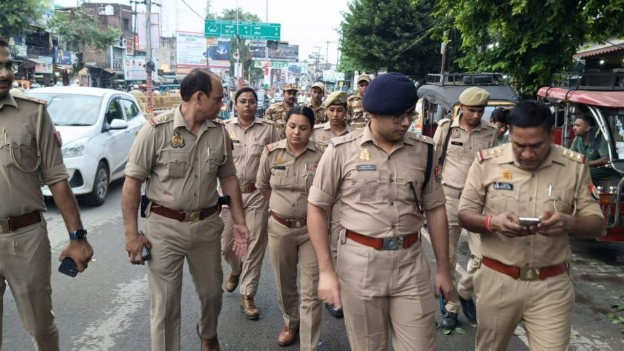  मुजफ्फरनगर में कांवड़ यात्रा के बीच प्रशासन सख्त, खुले में मीट रखने पर रोक
