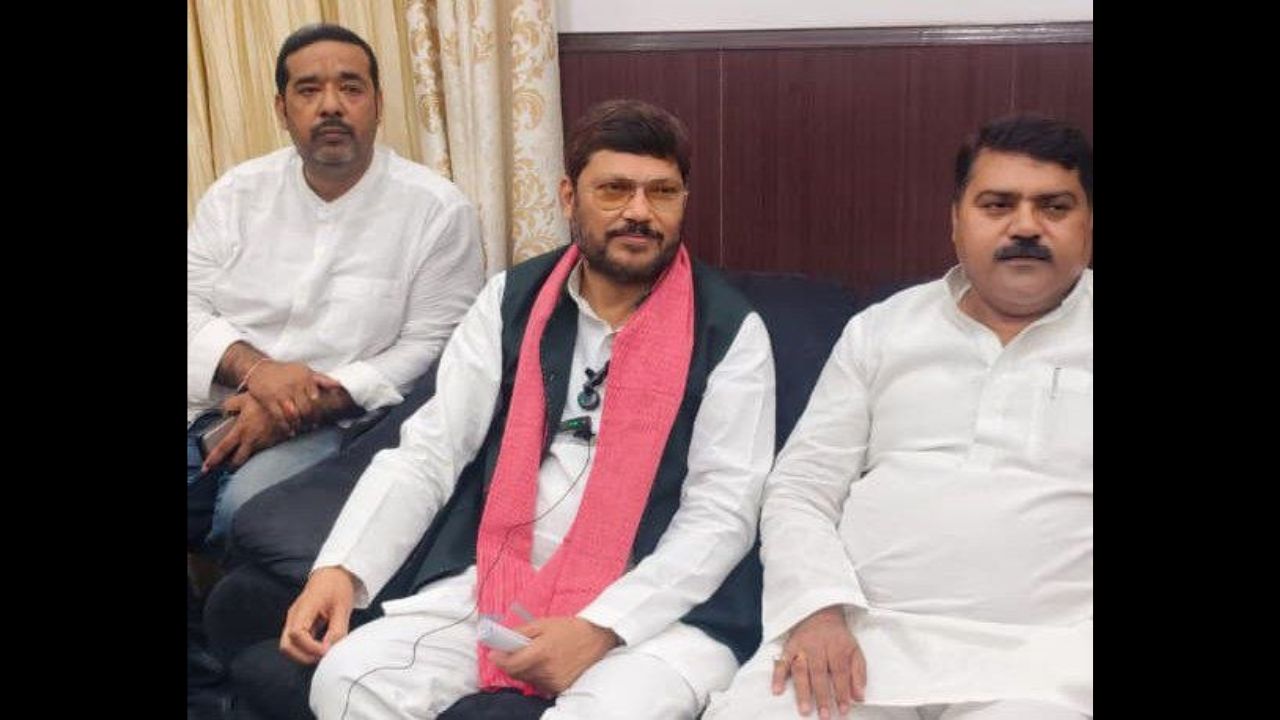 मानसून सत्र में गरजेंगे सांसद नीरज मौर्य, महंगाई से लेकर एम्स तक कई बड़े मुद्दों पर सरकार को घेरने की तैयारी
