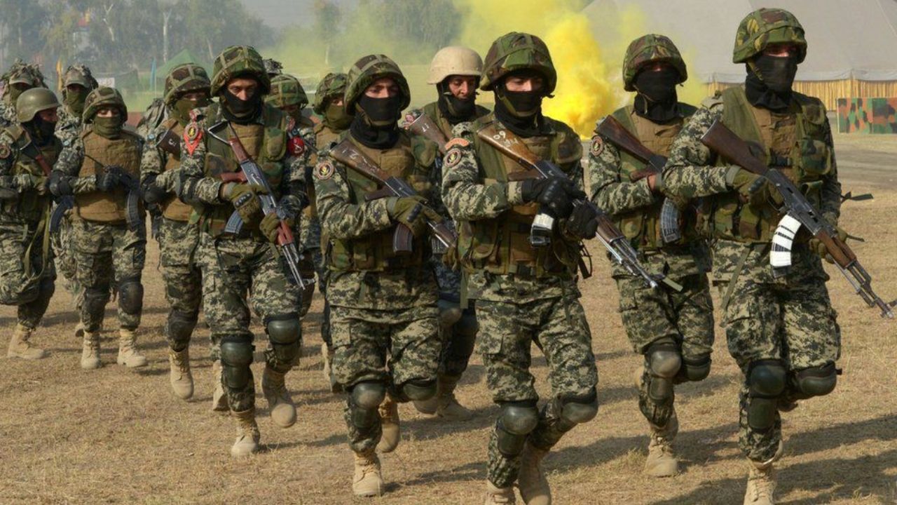 शवों पर पहरा और अस्पतालों से अगवा होते जख्मी! क्या मुजफ्फराबाद कूच से पहले PoK को पूरी तरह निगल जाएगी पाकिस्तानी फौज?