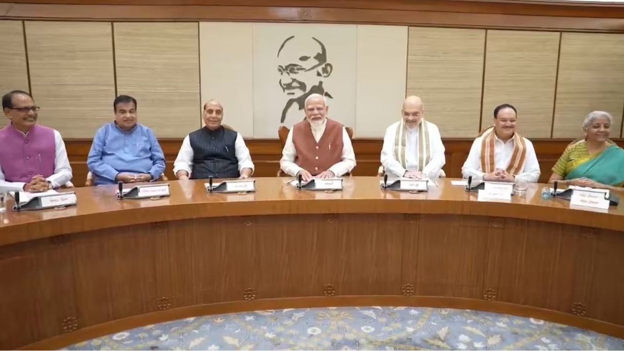 बड़ी खबर: 10 साल की सजा, 10 करोड़ का जुर्माना; पेपर लीक संशोधन बिल को कैबिनेट की हरी झंडी, जानिए इसके कठोर प्रावधान