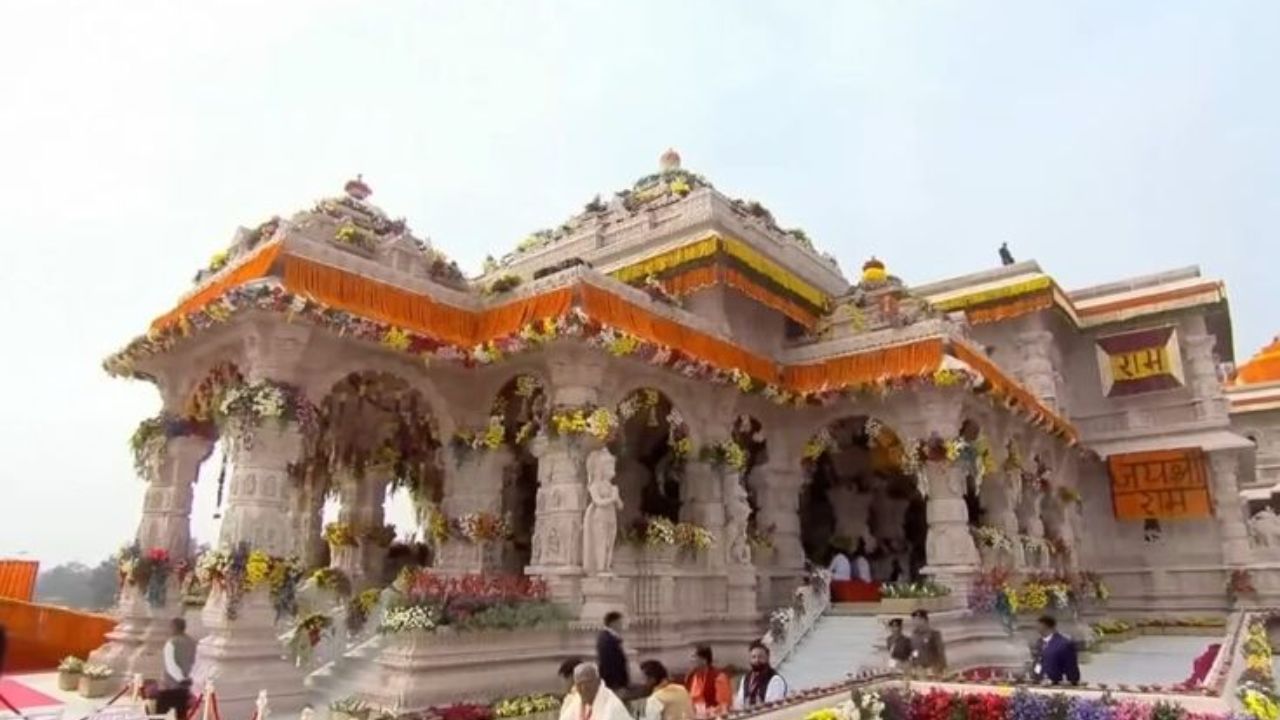 Ram Mandir: चढ़ावा चोरी मामले में साख की चिंता, डैमेज कंट्रोल के लिए संघ-विहिप और संतों ने मिलाया हाथ