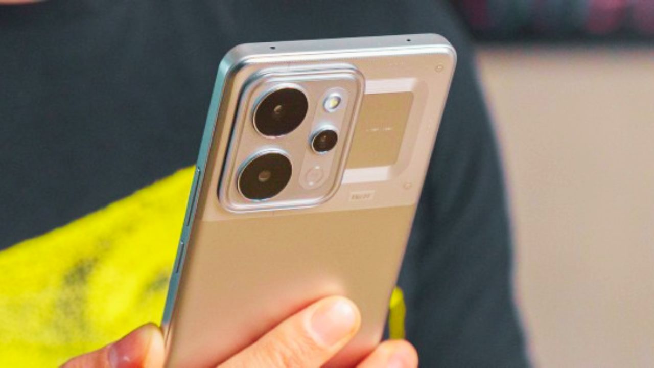 बैटरी की टेंशन खत्म! Realme लाया 10,001 mAh बैटरी वाला धांसू 5G फोन, मिल रहा है 6,800 रुपये से ज्यादा का डिस्काउंट