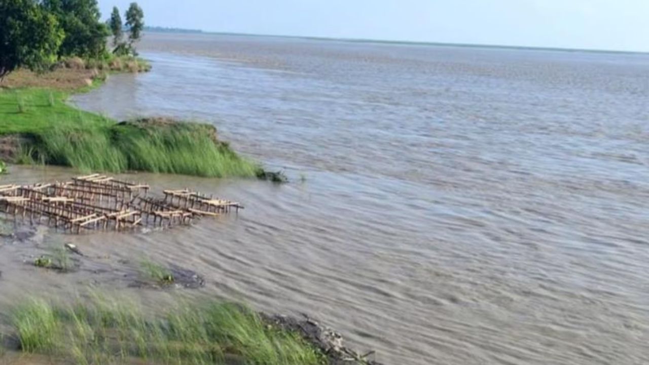 24 घंटे में छोड़ा गया 30 हजार क्यूसेक ज्यादा पानी, सीतापुर में नदियों का जलस्तर बढ़ने से ग्रामीणों में दहशत