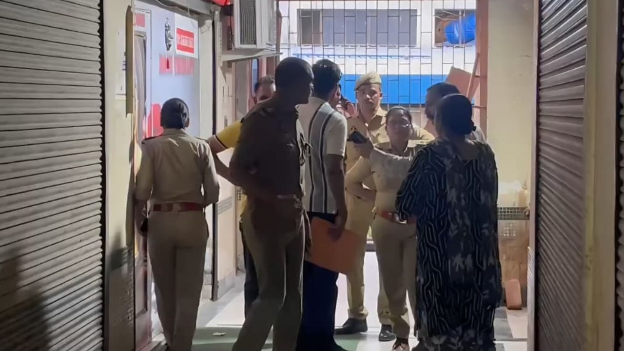 ग्रेटर नोएडा में स्पा सेंटरों के नाम पर चल रहा था सेक्स रैकेट, पुलिस ने 28 लड़कियों को बचाया