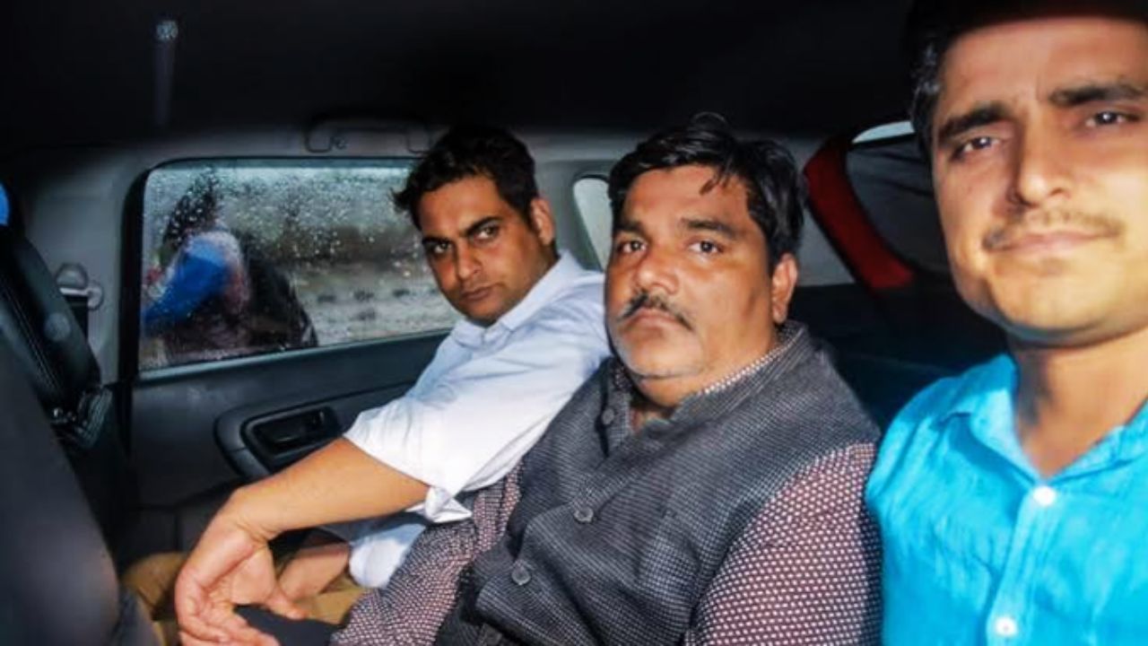 बड़ी खबर: IB अधिकारी अंकित शर्मा हत्याकांड में कोर्ट ने सुनाया फैसला; ताहिर हुसैन समेत 4 को उम्रकैद