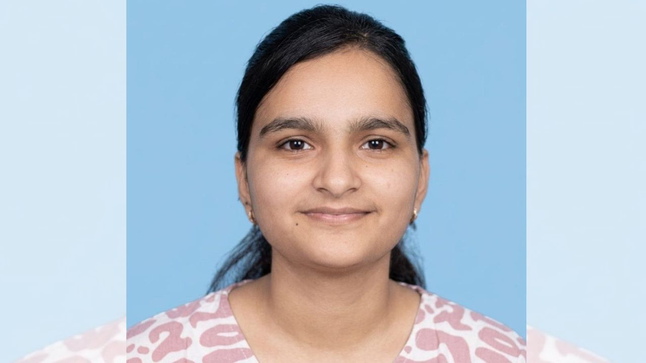 देवरिया की बेटी ने कर दिखाया कमाल! NEET में 3358वीं रैंक से MBBS का सपना हुआ साकार, बैतालपुर में जश्न