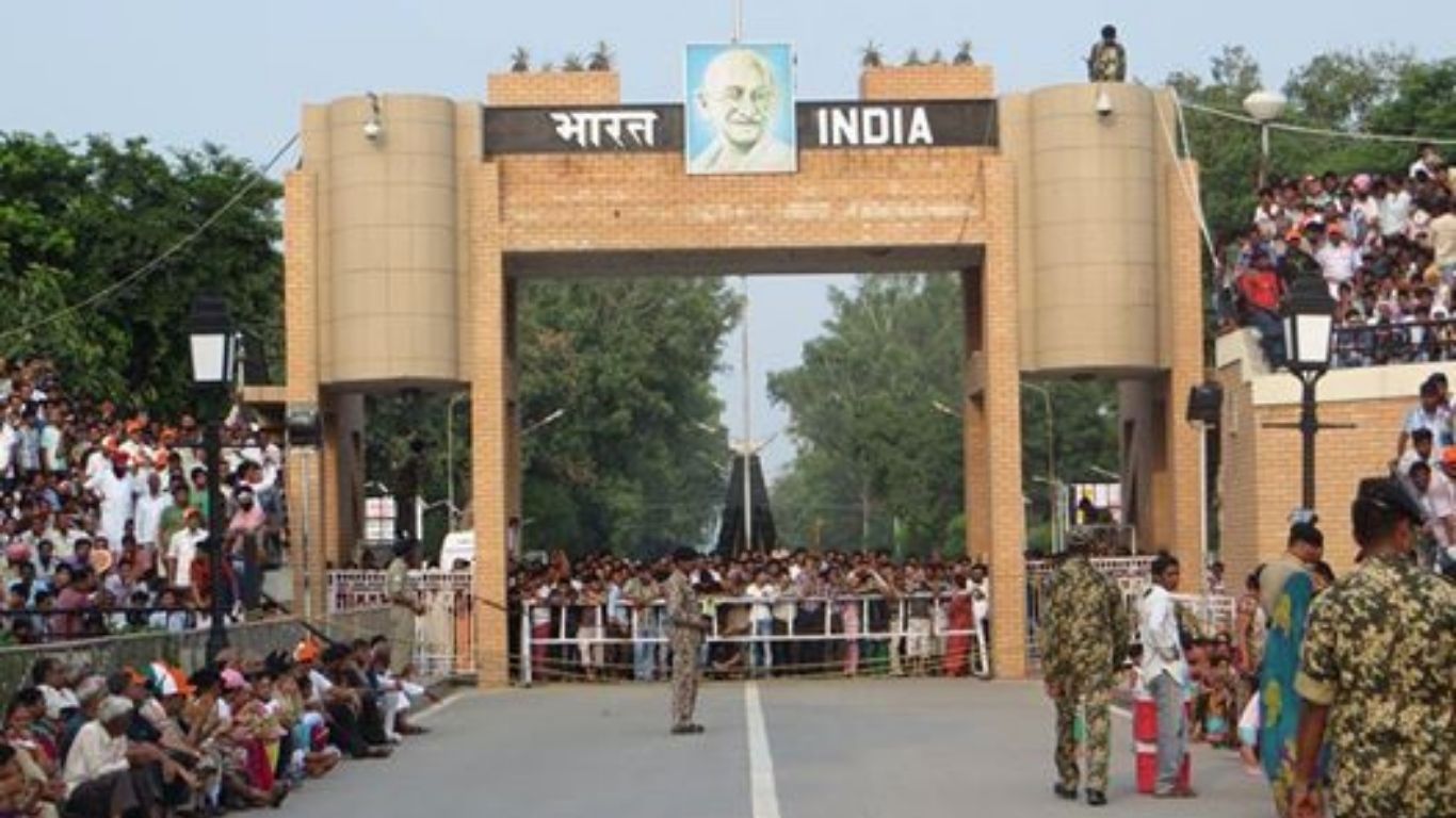यूपी- नेपाल बॉर्डर पर दोनों देशों की नागरिकता का खेल, 27 लोग दोनों देशों के निकले नागरिक, जाने कैसे फूटा भांडा