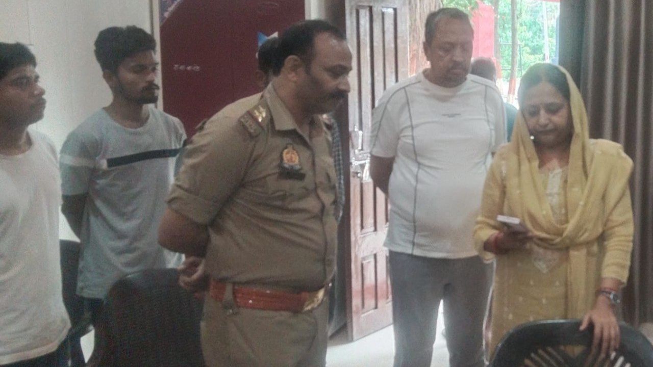 एक पल की लापरवाही से परिवार सदमे में: बेटे को बचाने दौड़े पिता, दोनों की चली गई जान