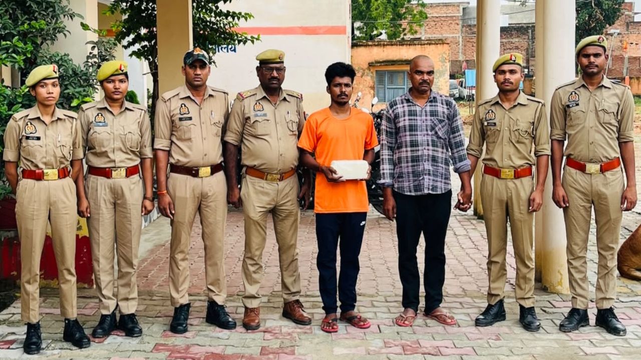 24 घंटे में खुला पूर्व प्रधान की हत्या का राज! बलिया पुलिस ने दो आरोपियों को दबोचा, खून लगी ईंट और कपड़े बरामद