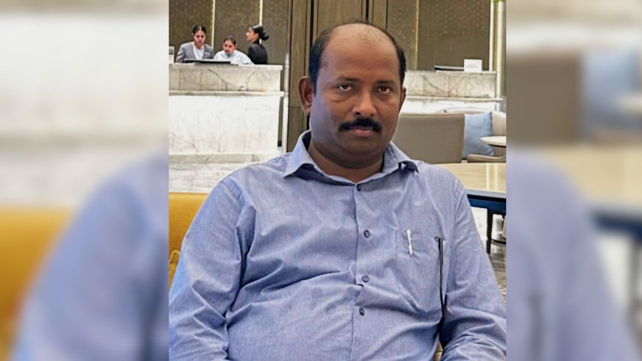 बलरामपुर जिला न्यायालय में रेलवे का पक्ष रखेंगे अधिवक्ता मोहित कुमार, रेलवे प्रशासन ने सौंपी बड़ी जिम्मेदारी
