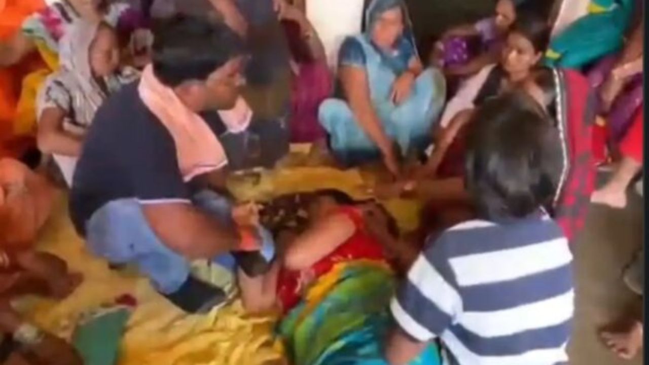 बलरामपुर में एक पल में उजड़ गया नवविवाहित जोड़ा, कमरे के अंदर का मंजर देख कांप उठे लोग