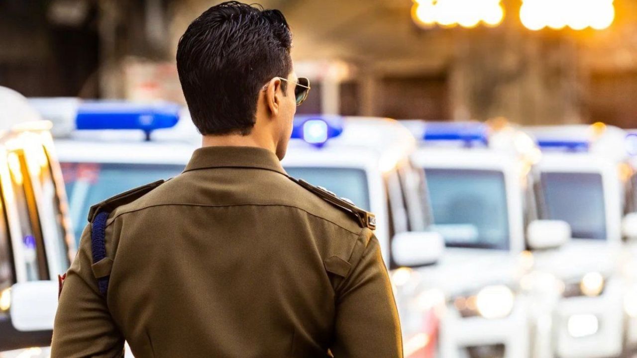 Sarkari Naukri: बिना 12वीं-ग्रेजुएशन के टॉप मार्क्स भी बन सकते हैं बिहार में DSP, जानें उम्र सीमा और तैयारी की सटीक स्ट्रेटेजी
