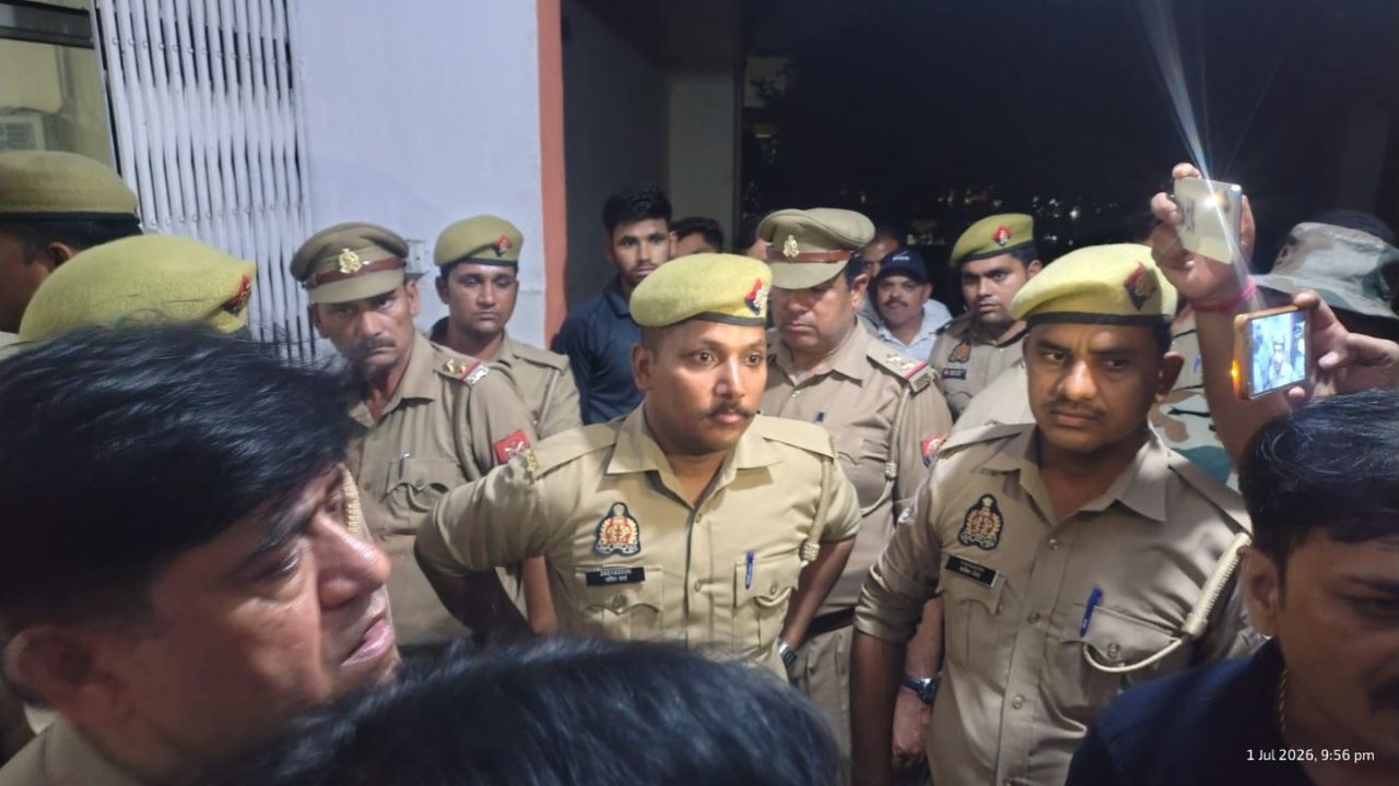बदायूं में 50 हजार का इनामी बदमाश पुलिस मुठभेड़ में ढेर, दरोगा-सिपाही घायल