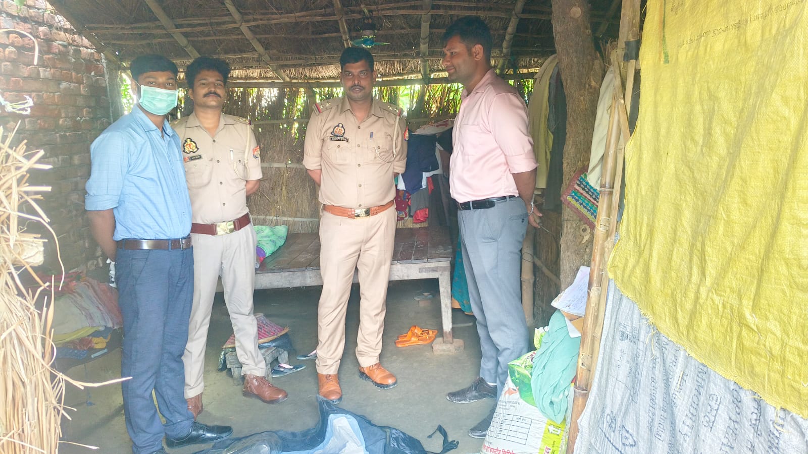 Maharajganj News: महराजगंज में 20 वर्षीय युवती की संदिग्ध परिस्थितियों में मौत, पुलिस हर पहलू की जांच में जुटी