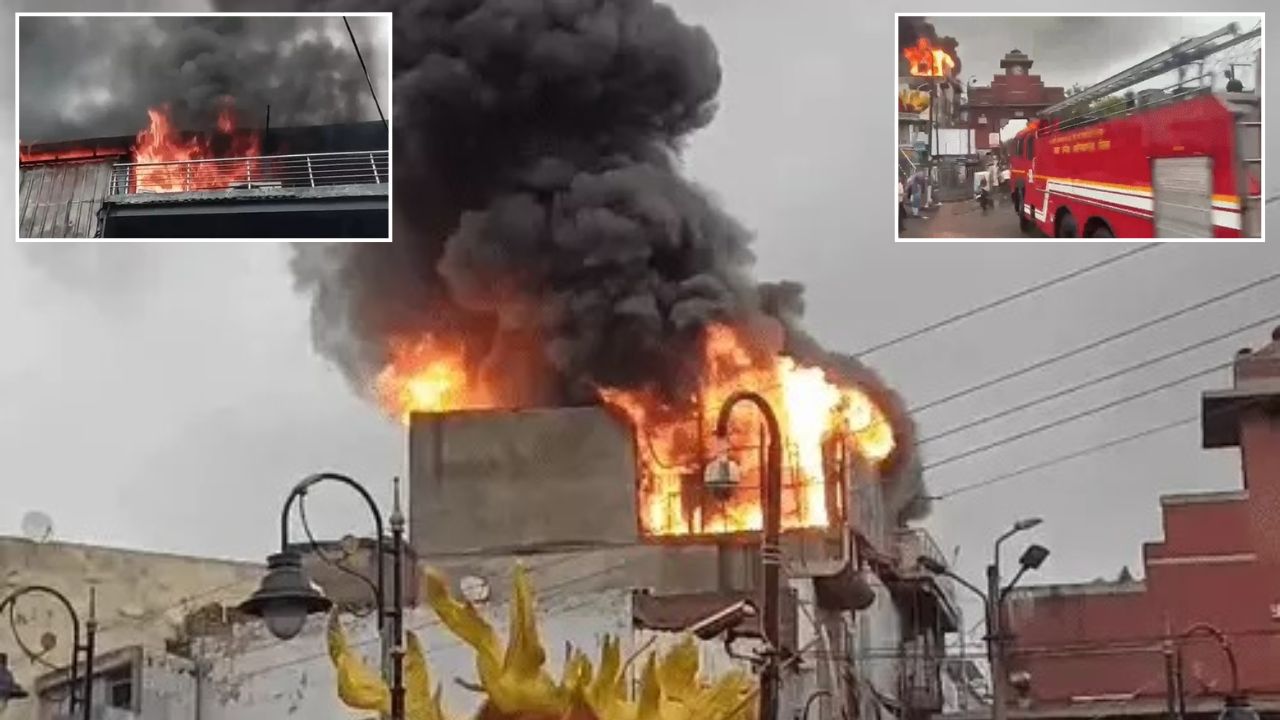 Ghaziabad Fire: अचानक धू-धूकर जल उठा घंटाघर स्थित जूतों का शोरूम, इन्द्र भगवान ने बारिश करके बचाया बड़ा अग्निकांड