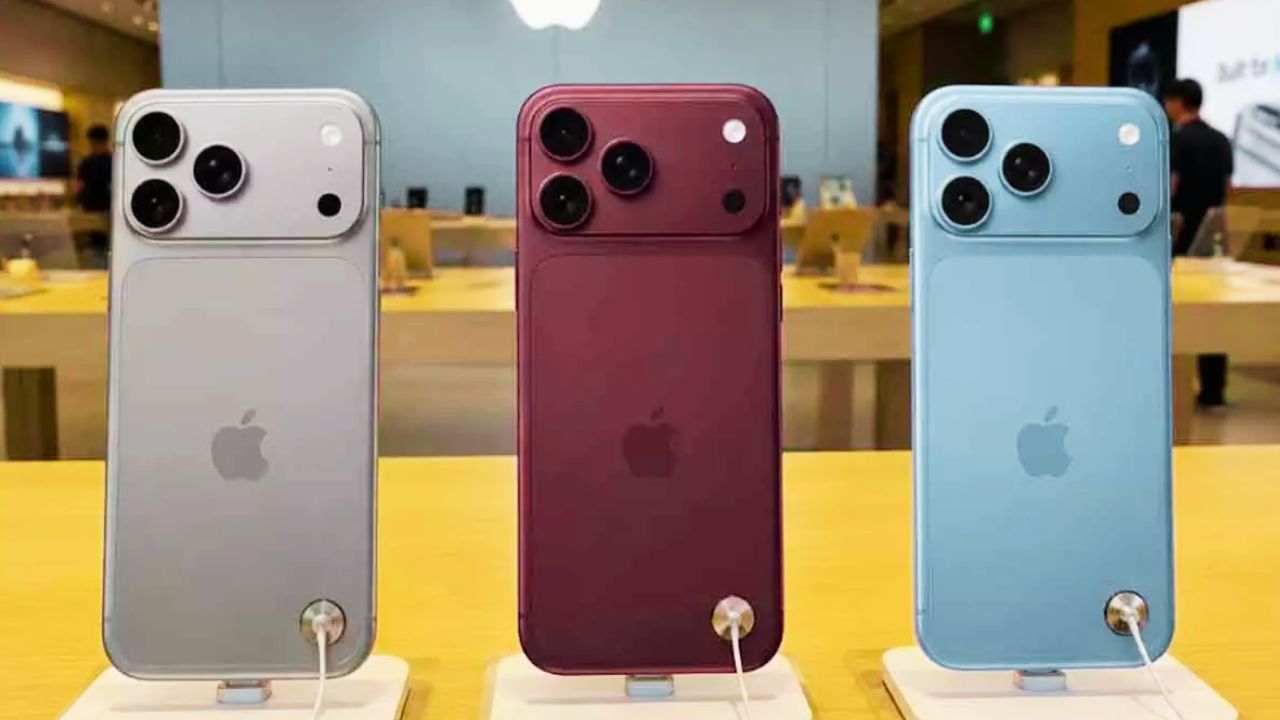 iPhone 18 Pro का धमाकेदार लीक: क्या iPhone 17 Pro लेने की भूल करेंगे आप या करेंगे नए किंग का इंतजार?