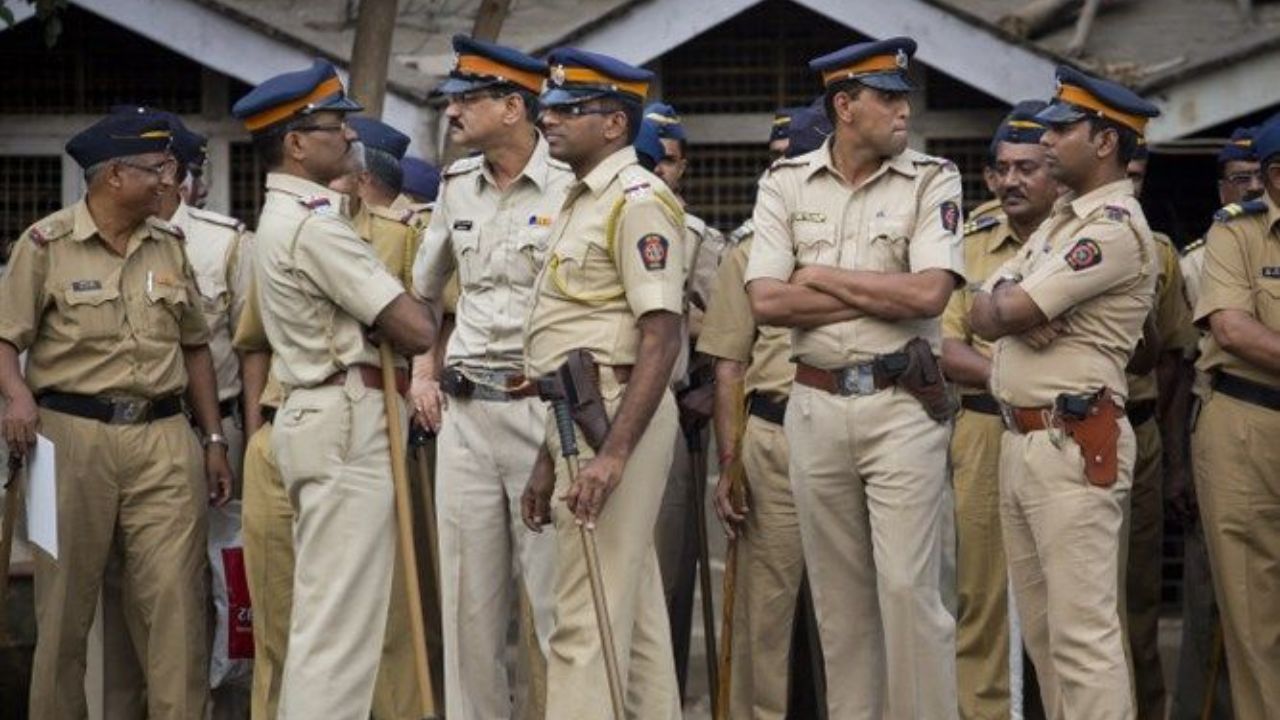 कहीं आप भी तो नहीं जुड़ रहे इस चेन से? वाराणसी पुलिस ने झांसा देने वाले हाईटेक गिरोह को किया बेनकाब