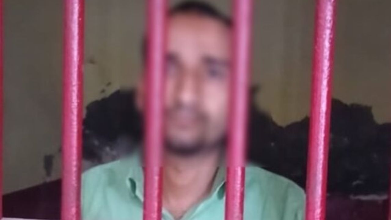 सर्राफा दुकान से लाखों के जेवर उड़ाने वाला कैसे चढ़ा पुलिस के हत्थे, इतनी नोजपिन और नकदी बरामद
