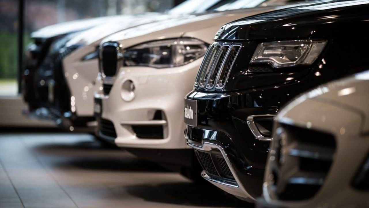 June Car Sales Report: जून में सबसे ज्यादा बिकने वाली कारों में Punch और Nexon टॉप पर, Dzire-WagonR छूटी पीछे; देखें सेल्स आंकड़े