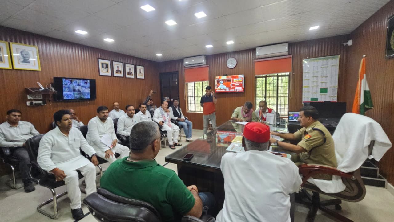 अखिलेश यादव पर आपत्तिजनक टिप्पणी, सपा नेताओं ने उठाई बड़ी मांग