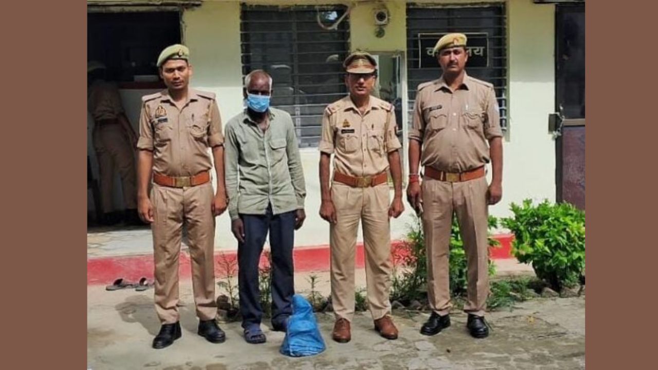 Maharajganj: मंदिर का घंटा चुराकर भागा था आरोपी… पुलिस ने ऐसे सुलझाई चोरी की गुत्थी