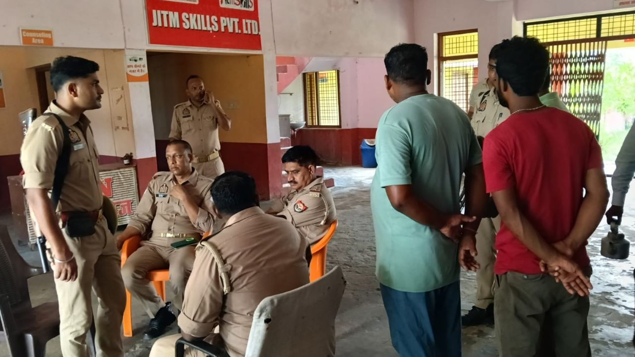 महराजगंज में कौशल विकास मिशन के प्रशिक्षक की गोली लगने से मौत, कॉलेज परिसर में मचा हड़कंप