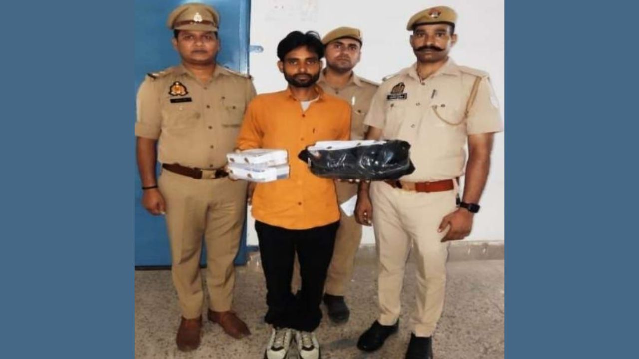 यात्रीगण कृपया ध्यान दें… ट्रेन के टिकट चेकर का बड़ा फर्जीवाड़ा; मैनपुरी में कन्नौज का फेक TT गिरफ्तार
