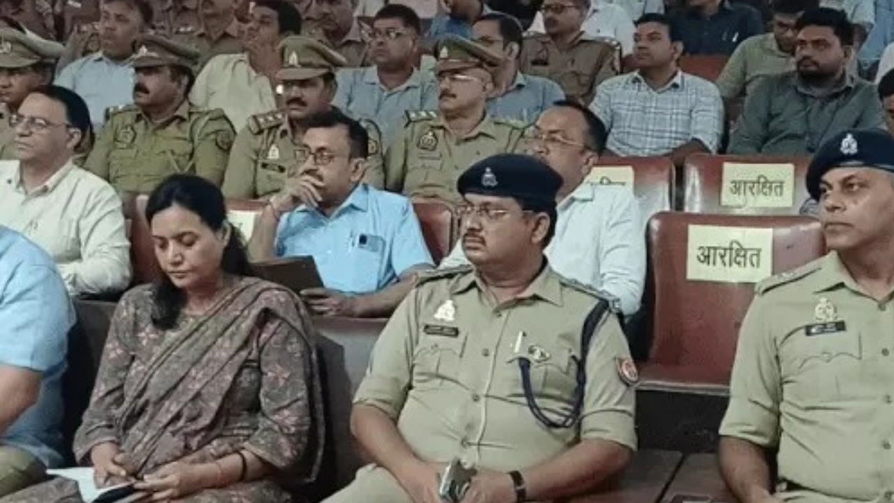 इस बार कांवड़ यात्रा होगी ज्यादा चुनौतीपूर्ण, मेरठ में हुई ब्रीफिंग, डाइनामाइट न्यूज़ की खास खबर में पढ़ें सभी नए नियम
