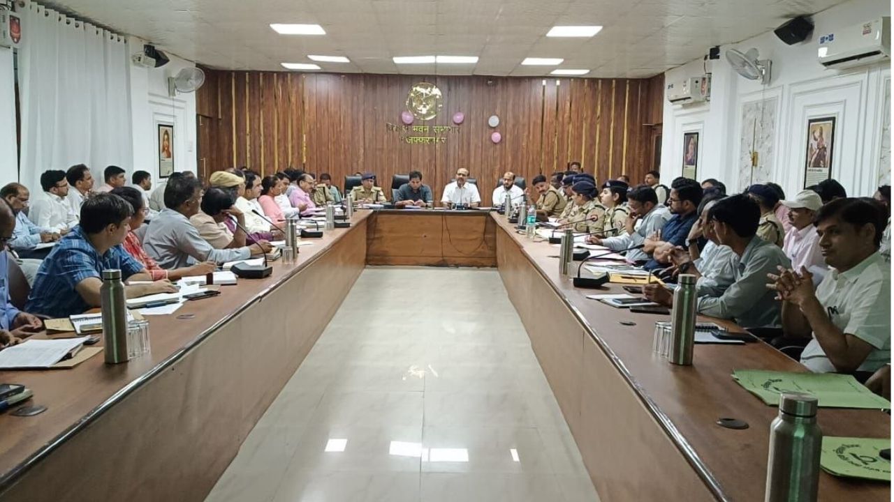 कांवड़ मार्गों की मरम्मत से लेकर ड्रोन निगरानी तक, मुजफ्फरनगर में तैयारियां तेज