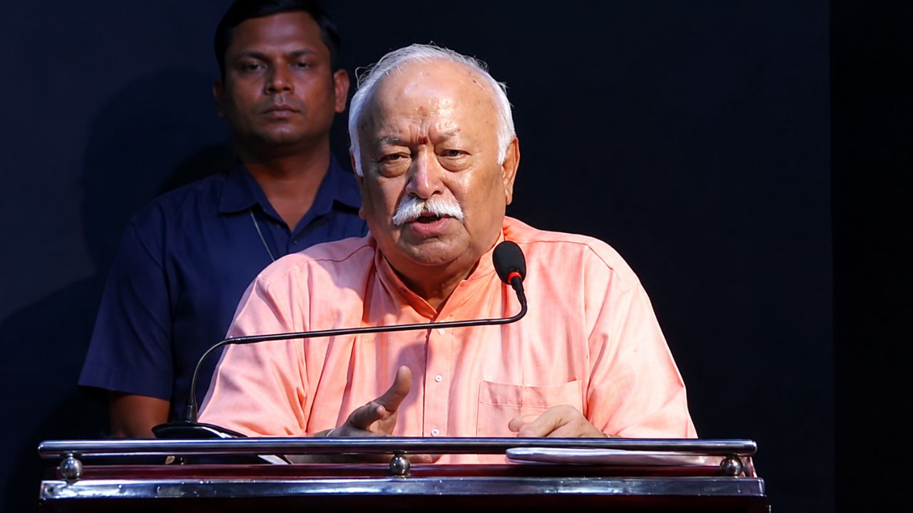 Ram Mandir Donation Theft: राम मंदिर चंदा विवाद पर मोहन भागवत का पहला रिएक्शन, बोले- दोषियों को…