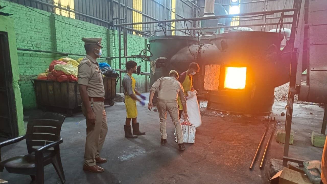 पुलिस मादक पदार्थों को क्यों ले गयी मेरठ? वजह जानकर रह जाएंगे हैरान
