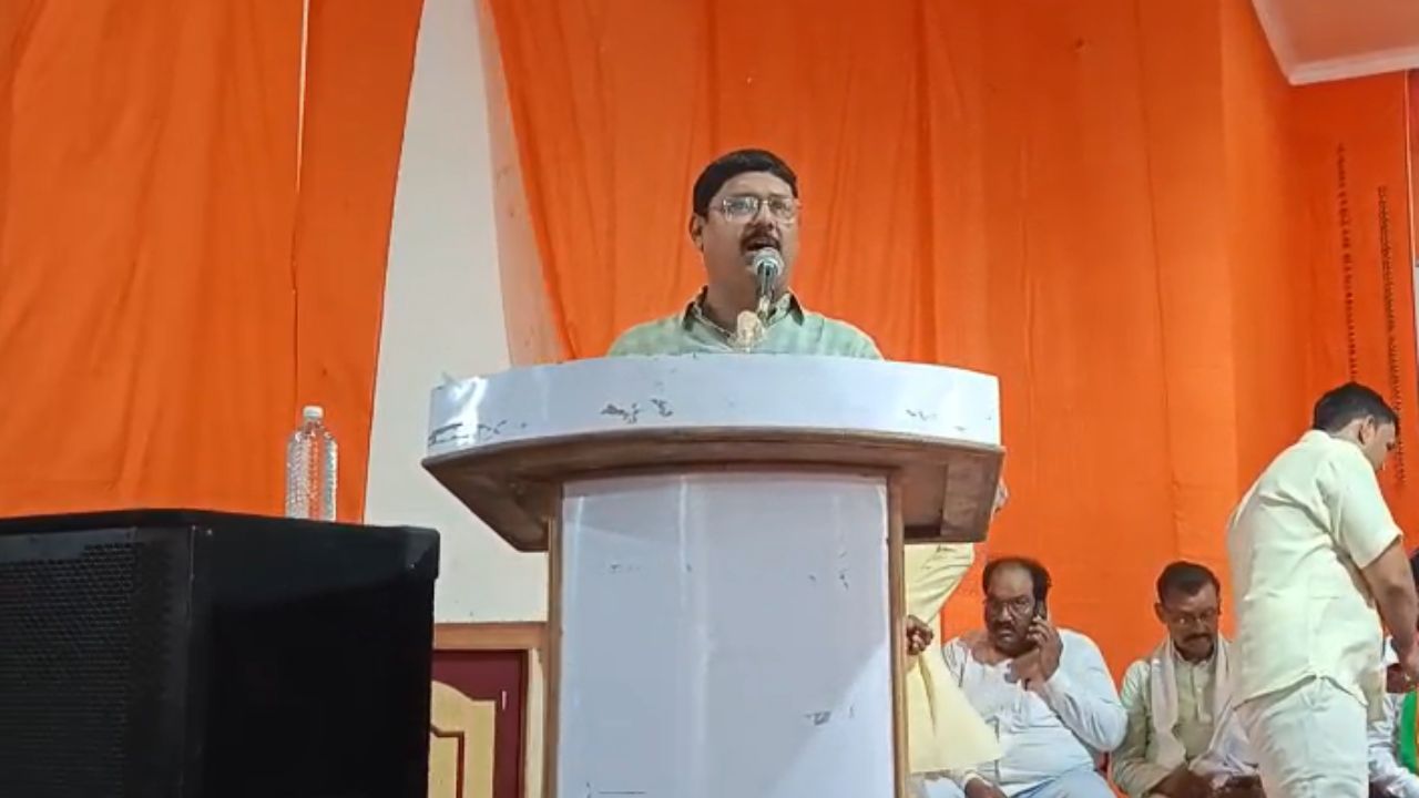Maharajganj: नौतनवा में भाजपा का बूथ सम्मेलन, कार्यकर्ताओं को मिला जीत का मंत्र