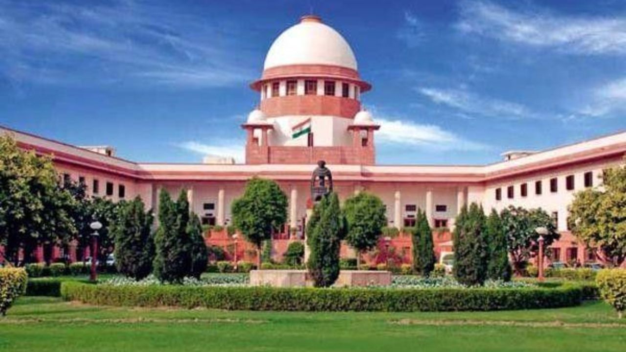 SC आयोग के अधिकारों पर सुप्रीम कोर्ट का बड़ा फैसला, अब नहीं दे सकेगा ये आदेश