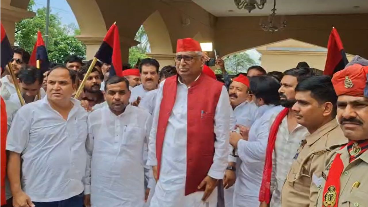 समाजवादी पार्टी के 45 नेताओं का प्रतिनिधिमंडल पहुंचा रामपुर, जौहर यूनिवर्सिटी को बचाने के लिए लगाएंगे जी जान