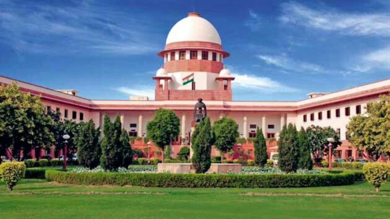 क्या बदलने वाला है जिला जजों की रिटायरमेंट का नियम? सुप्रीम कोर्ट के निर्देश से न्यायिक व्यवस्था में बड़ा बदलाव की संभावना