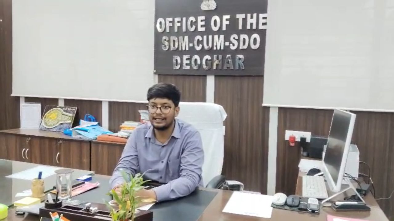 वोटर लिस्ट से नहीं छूटेगा कोई भी नाम: देवघर प्रशासन की बड़ी मुहिम, जानिए आपके घर कब आ रहे हैं BLO?