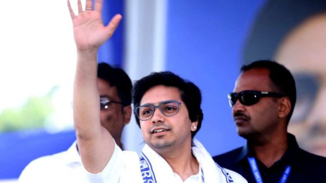 हाथरस : आकाश आनंद के दौरे से पहले बढ़ी हलचल, सादाबाद में किसके नाम पर लग सकती है मुहर?