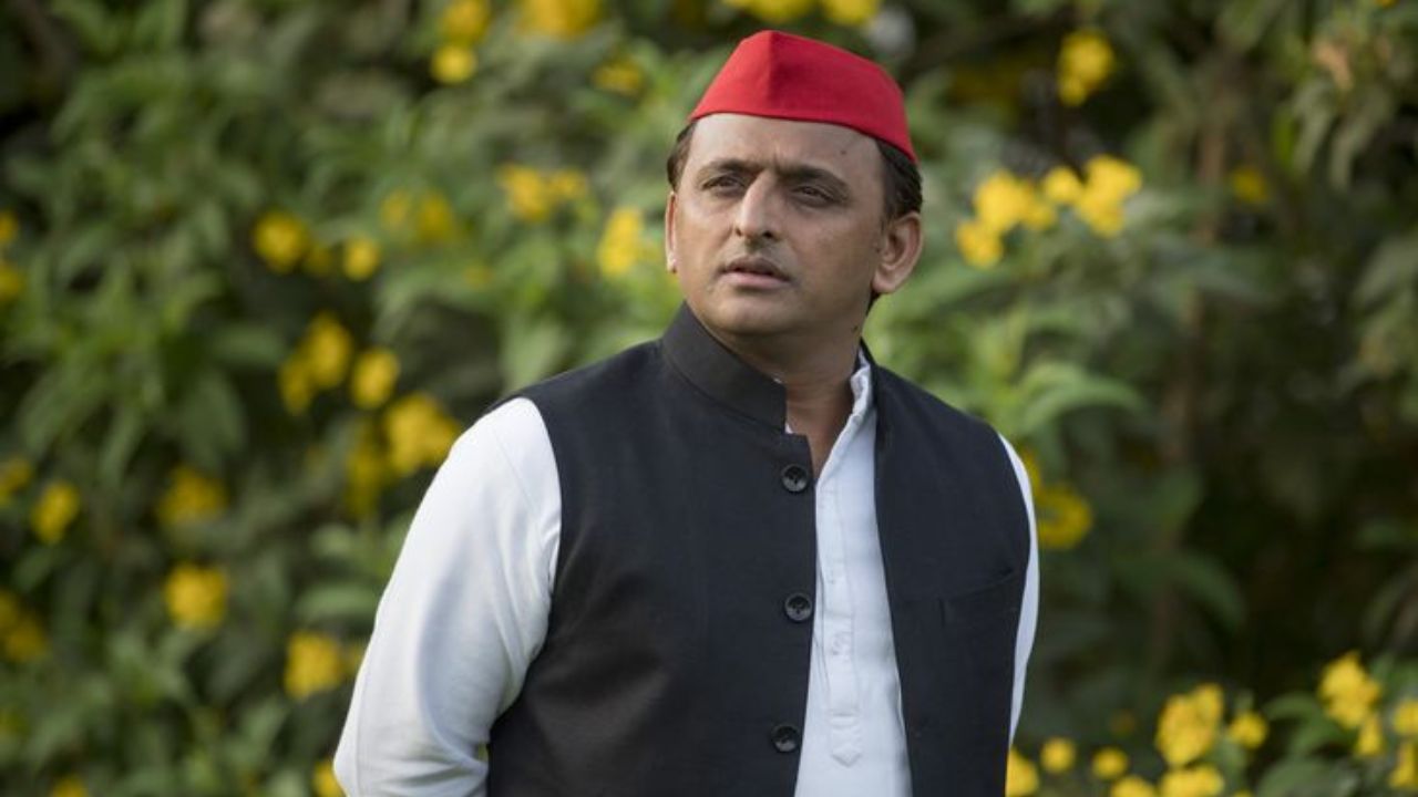 UP विधानसभा सत्र से पहले अखिलेश यादव का बड़ा दांव! आज 11 बजे सपा विधायकों की अहम बैठक, तय होगी रणनीति