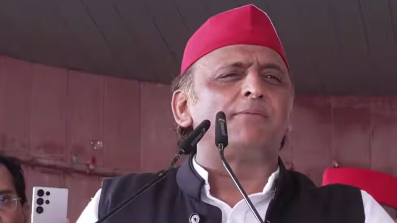 अखिलेश की नई सोशल इंजीनियरिंग से मचेगा सियासी घमासान, ब्राह्मण फैक्टर कितना असरदार?