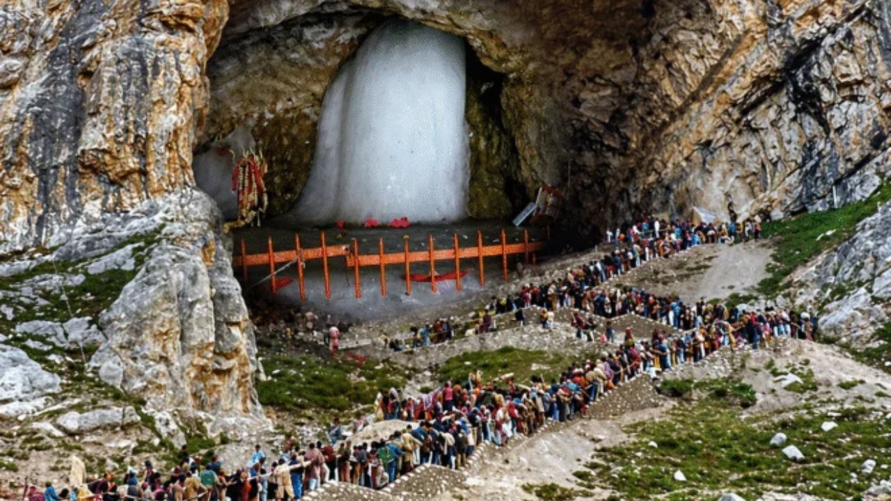 Amarnath Yatra 2026: क्या है छड़ी मुबारक? अमरनाथ यात्रा के अंतिम चरण की ये परंपरा शुरू, जानें महत्व