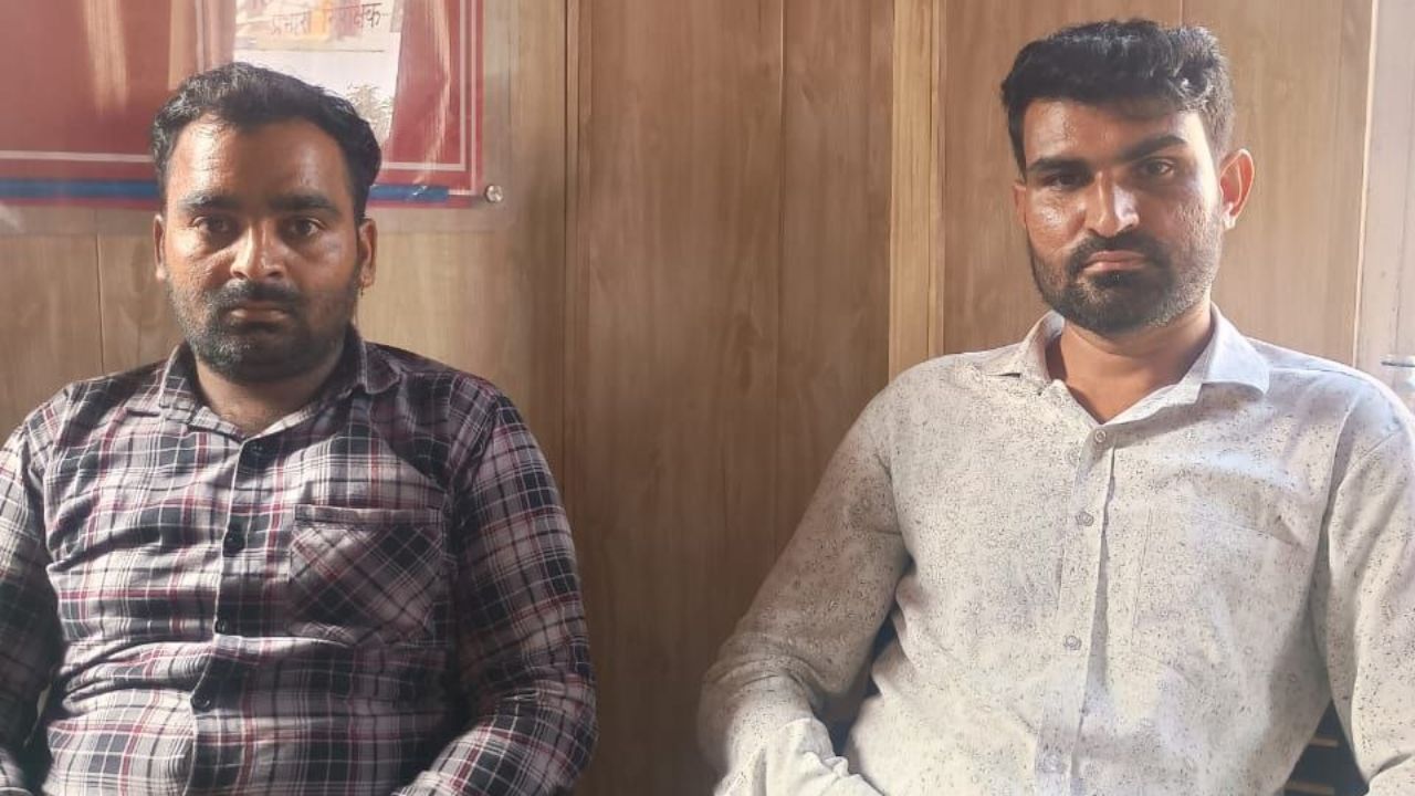 ‘पहले 12 हजार दो, फिर लगेगा ट्रांसफॉर्मर’… बदायूं में किसान की शिकायत पर बिजली घर में पहुंची ट्रैप टीम