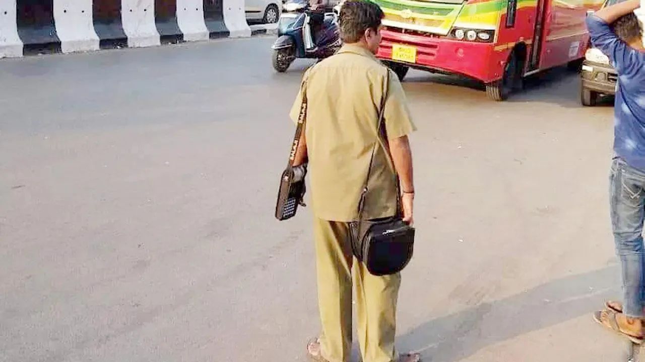 12वीं पास युवाओं की बल्ले-बल्ले! यूपी के कई जिलों में निकली बस कंडक्टर की भर्ती, जानें लास्ट डेट और सैलरी