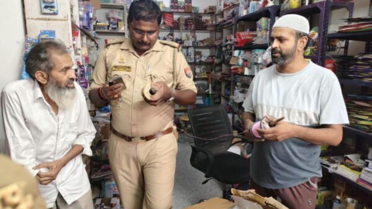 सावधान! अगर आप भी उड़ा रहे हैं चाइनीज मांझा तो जरूर पढ़ें यह खबर… आपकी एक गलती पहुंचा सकती है सलाखों के पीछे